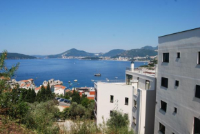Apartment Divina